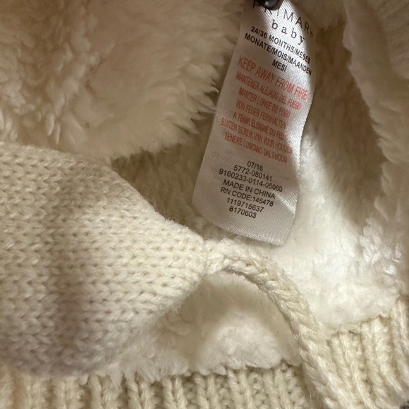 Infant Baby Girls Beanie / Winter Hats 4-Pack Bundle NWOT - Picture 6 of 8